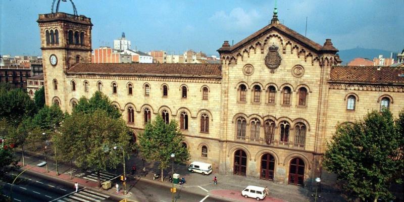 La Universidad de Barcelona es la mejor de España, según el ranking QS. La Universidad de Barcelona es la mejor de España, según el ranking QS.