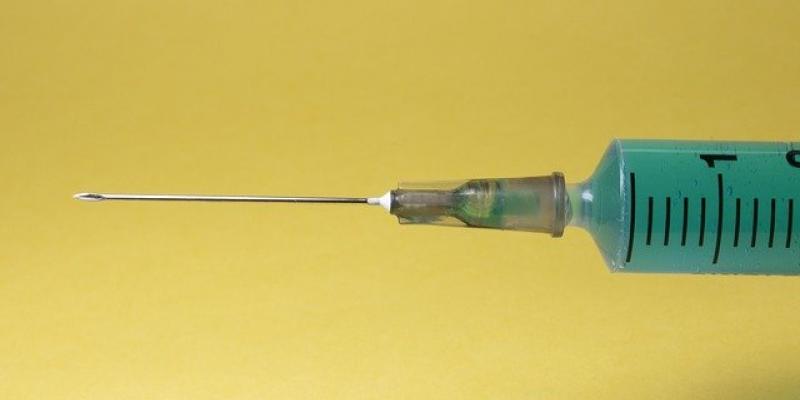 Nueva vacuna contra el cáncer de pulmón Jeringuilla / Pixabay