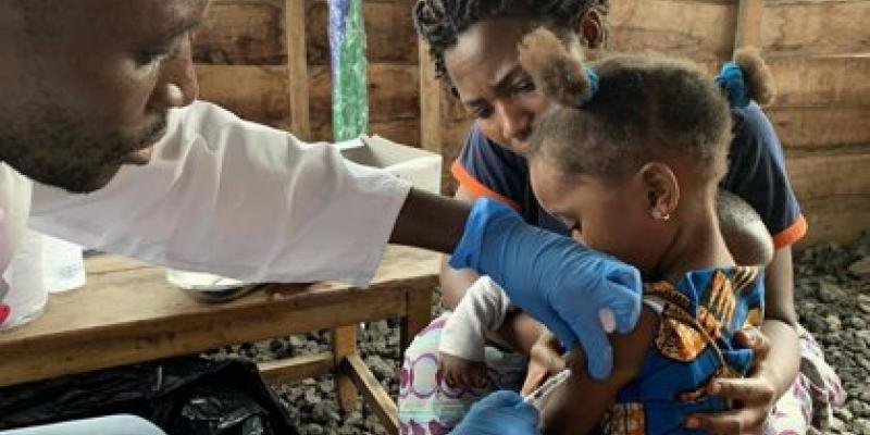 La ONG World Vision pide "no fallar" a los niños en el reparto de vacunas World Vision pide no fallar a los niños en el reparto de vacunas