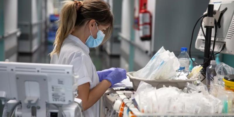 Falta de enfermeras en los hospitales de Madrid La falta de enfermeras en Madrid deja ver un verano duro en los hospitales