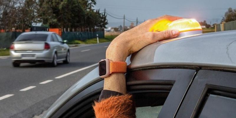 baliza V16 - Foto: DGT baliza V16