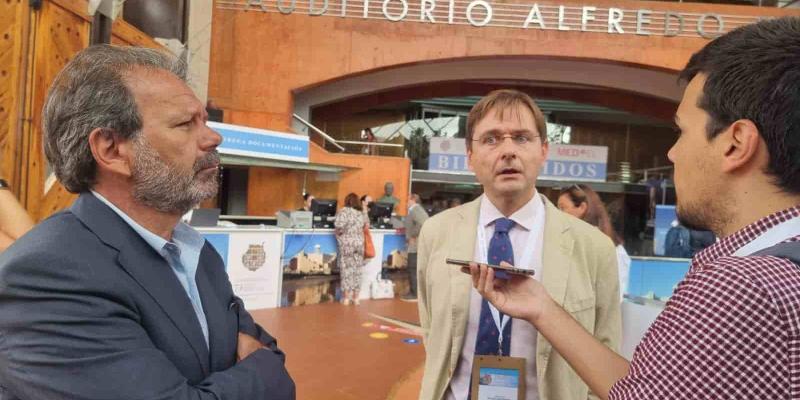Imagen de los doctores Jesús Benítez y Marcos Rossi Los vértigos son una causa muy común en la población