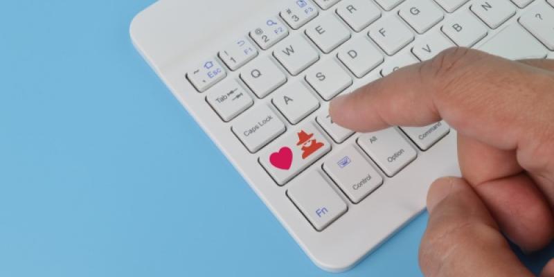 Estafas románticas Víctimas de estafas románticas piden el respaldo de la Ley