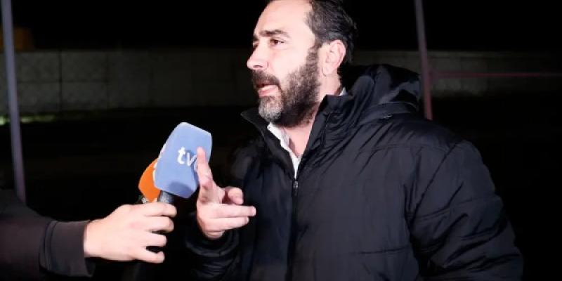 Víctor de Aldama dando declaraciones a la prensa tras su juicio Víctor de Aldama