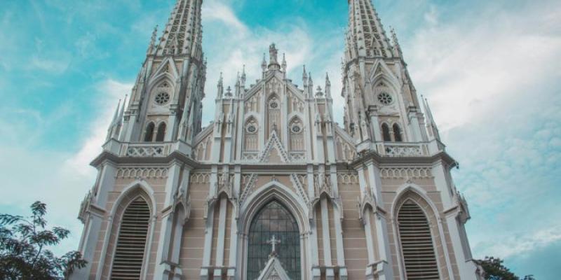 Catedral de la ciudad de Vitoria - Pixabay Catedral de la ciudad de Vitoria