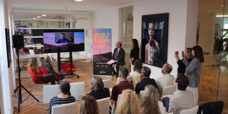 Participantes en la presentación de la serie sobre cáncer 'Vivir el tiempo' | Foto de Gepac Participantes en la presentación de 'Vivir el tiempo'