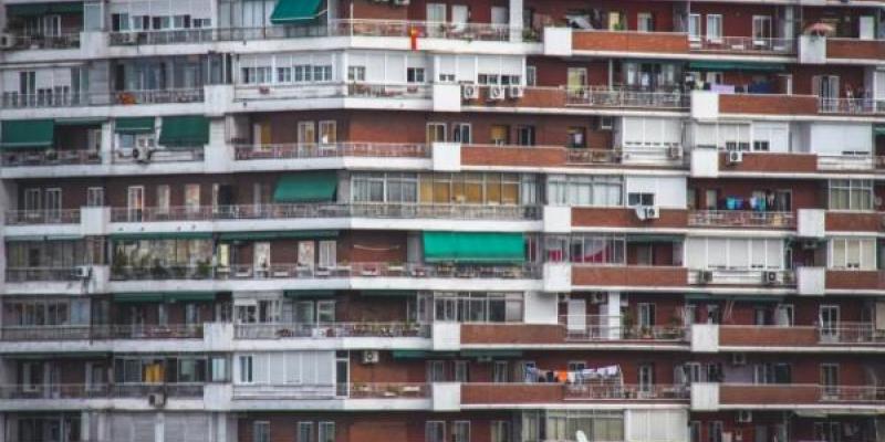 España es el segundo país de la UE con más gente viviendo en pisos.