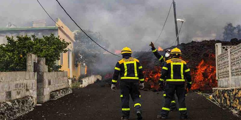 volcán / El País El volcán de La Palma empeora la calidad del aire de la isla
