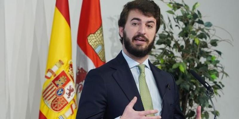 Juan García-Gallardo comparece ante los medios | Foto de Miriam Chacón / ICAL Juan García-Gallardo comparece ante los medios