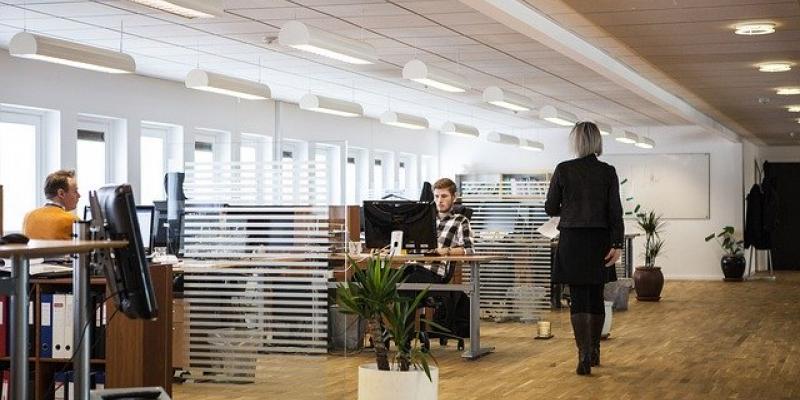 Así será la vuelta a las oficinas Oficina / Pixabay