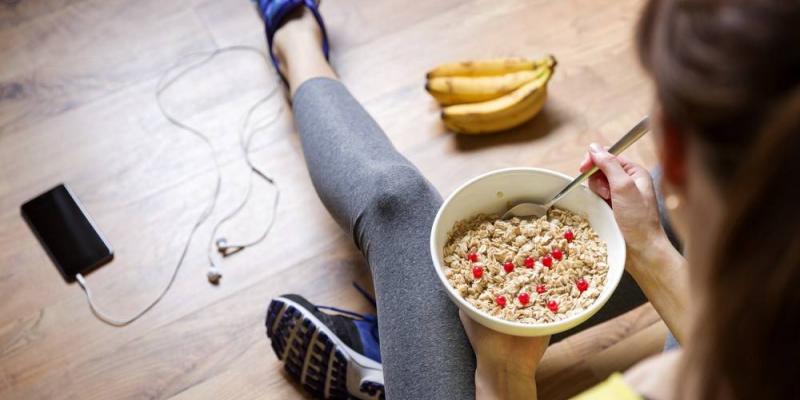 Yummy Sweets nos cuenta las razones por las que no debemos comer alimentos azucarados antes de hacer deporte y nos ofrece las alternativas más aconsejables Yummy Sweets es una marca española que comercializa golosinas sin azúcar