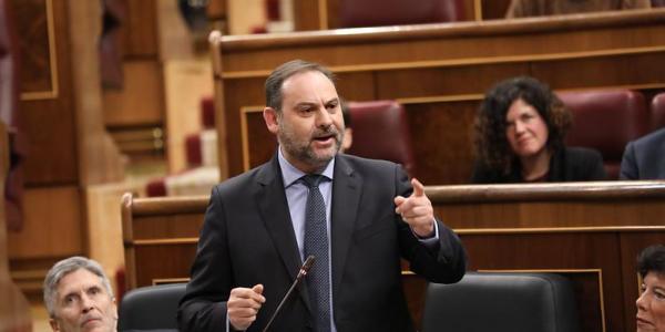 El ministro Ábalos durante la sesión de control al Gobierno | Foto: PSOE