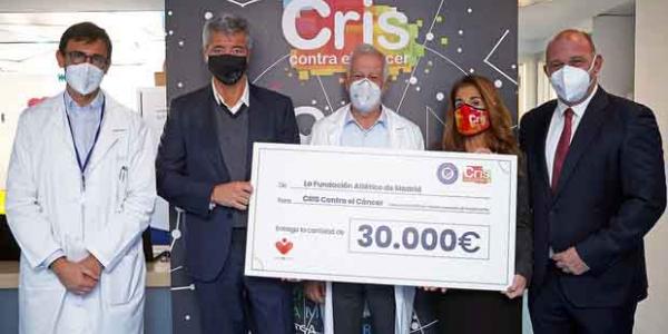 La Fundación Atlético de Madrid ha donado 30.000 euros a CRIS contra el Cáncer