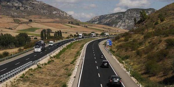 Autopista AP-1, entre Burgos y Armiñon. Foto de Gerardo González, El Correo de Burgos.