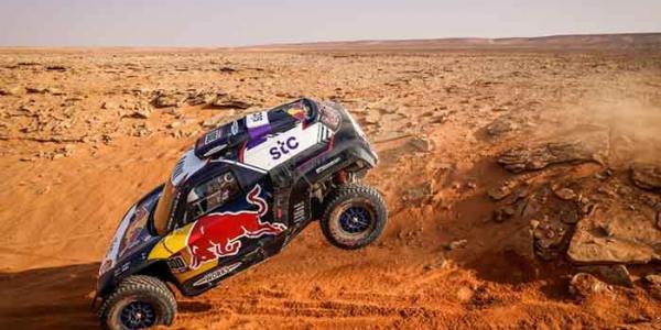 Carlos Sainz está lejos de la cabeza de este Rally Dakar