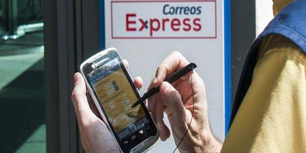 Correos dotará a sus trabajadores de 22 000 nuevas PDA para realizar su trabajo