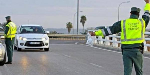 Los Guardias Civiles y la DGT vigilarán las carreteras