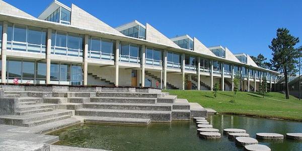 UNIVERSIDAD DE VIGO