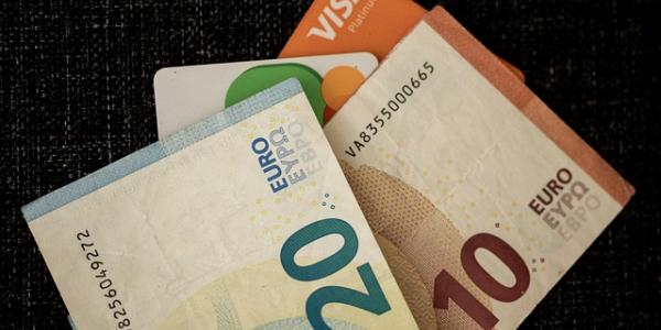 Billetes de 20 y 10 euros
