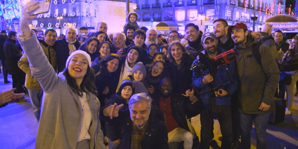 'Madrid es Navidad', artistas callejeros interpretan un villancico
