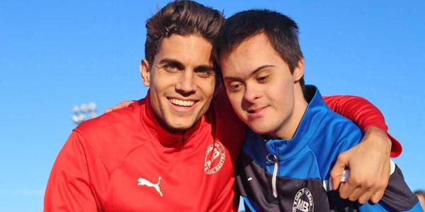 Marc Bartra ha creado un equipo de fútbol inclusivo