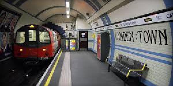 Estación de metro en Londres / Tuescapada 