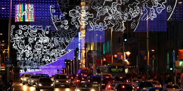 Encendido de las luces de Navidad en la Gran Vía de la capital. JAIME VILLANUEVA / EL PAÍS