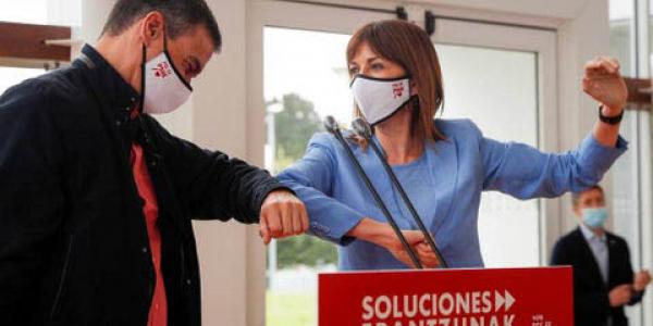 Pedro Sánchez apoya a Idoia Mendía, la candidata del PSOE a la Lehendakaritza