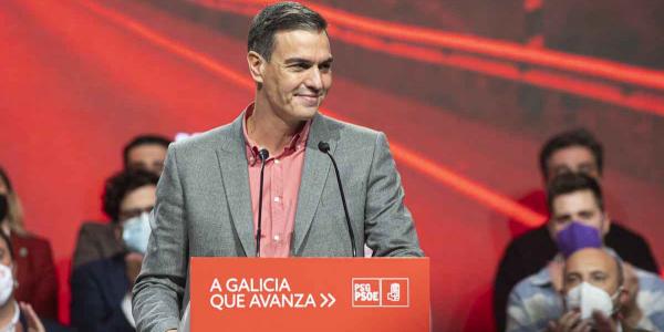 Pedro Sánchez fue aclamado en Galicia 