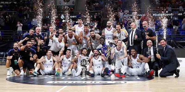 El Real Madrid conquista su cuarta Supercopa consecutiva