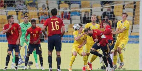 La selección española no puede frente a Ucrania 