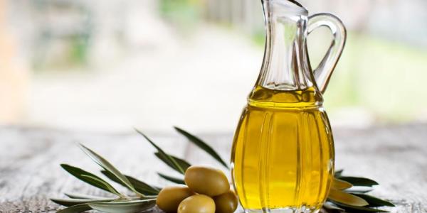 El aceite de oliva se ha convertido en un lujo para la sociedad