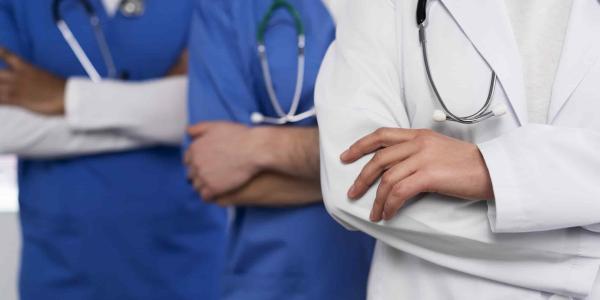 Aumentan las agresiones a médicos