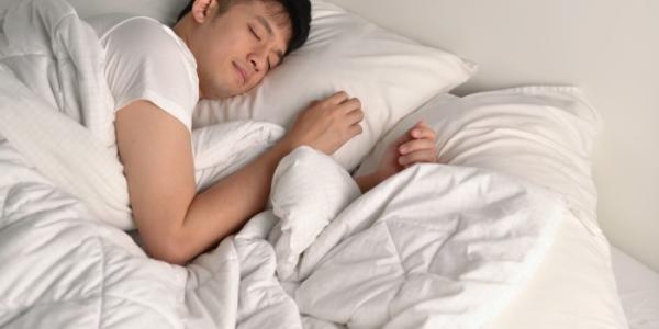 Hombre durmiendo