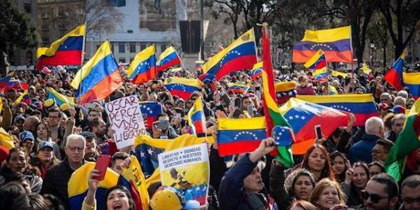 Manifestación de personas venezolanas