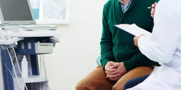 Los tiempos de espera para consultas e intervenciones se han multiplicado