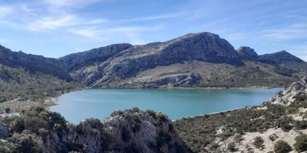 Embalse es Gorg Blau en la Serra de Tramuntana, Mallorca