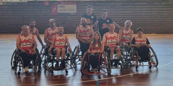 Jugadores de baloncesto en silla de ruedas