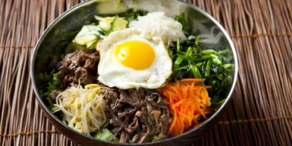 Bibimbap, plato típico coreano