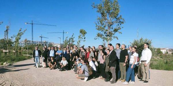 Foto conjunta en el bosque metropolitano