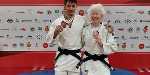  Marta y Daniel con sus medallas de bronce en el Gran Prix de Heidelberg 