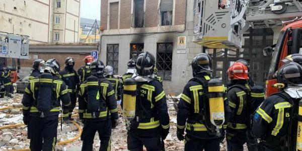 Cuatro muertos y varios heridos en la explosión de un edificio en el centro de Madrid / Servimedia
