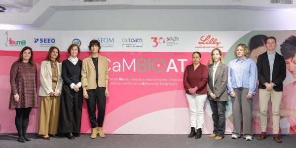Participantes en la jornada sobre adherencia en cáncer de mama | Foto de Lilly