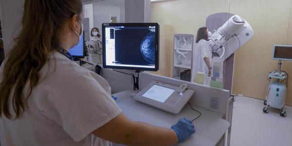 Varios científicos descubren avances para el cáncer de mama