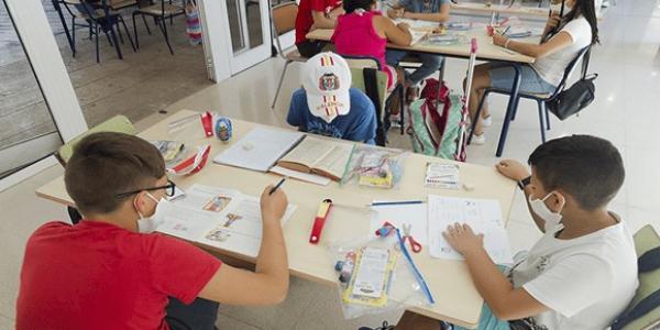 Niños en la escuela / Corresponsables