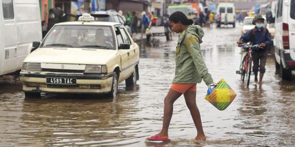 Inundación en un lugar de Madagascar por desastres climáticos