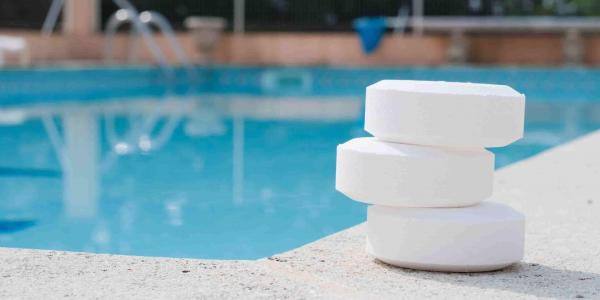 Efectos del exceso de cloro en la piscina