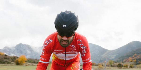 Ciclista paralímpico del Equipo Cofidis de Promesas Paralímpicas 