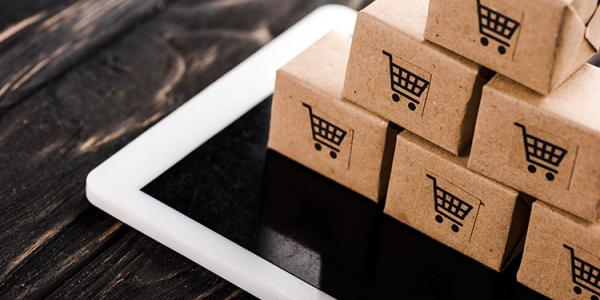 Cajas con pedidos de compras online