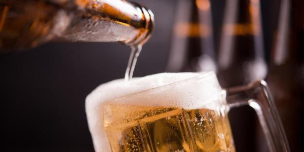 Los expertos advierten por el consumo de la cerveza